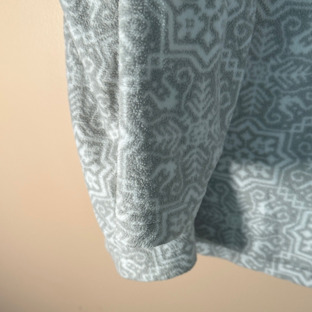 Lands' End Gray Patterned Sweatshirt - image 4